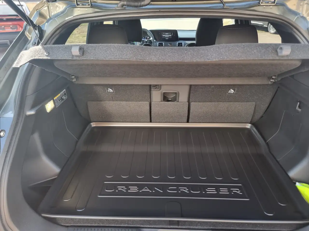 Toyota Urban 9